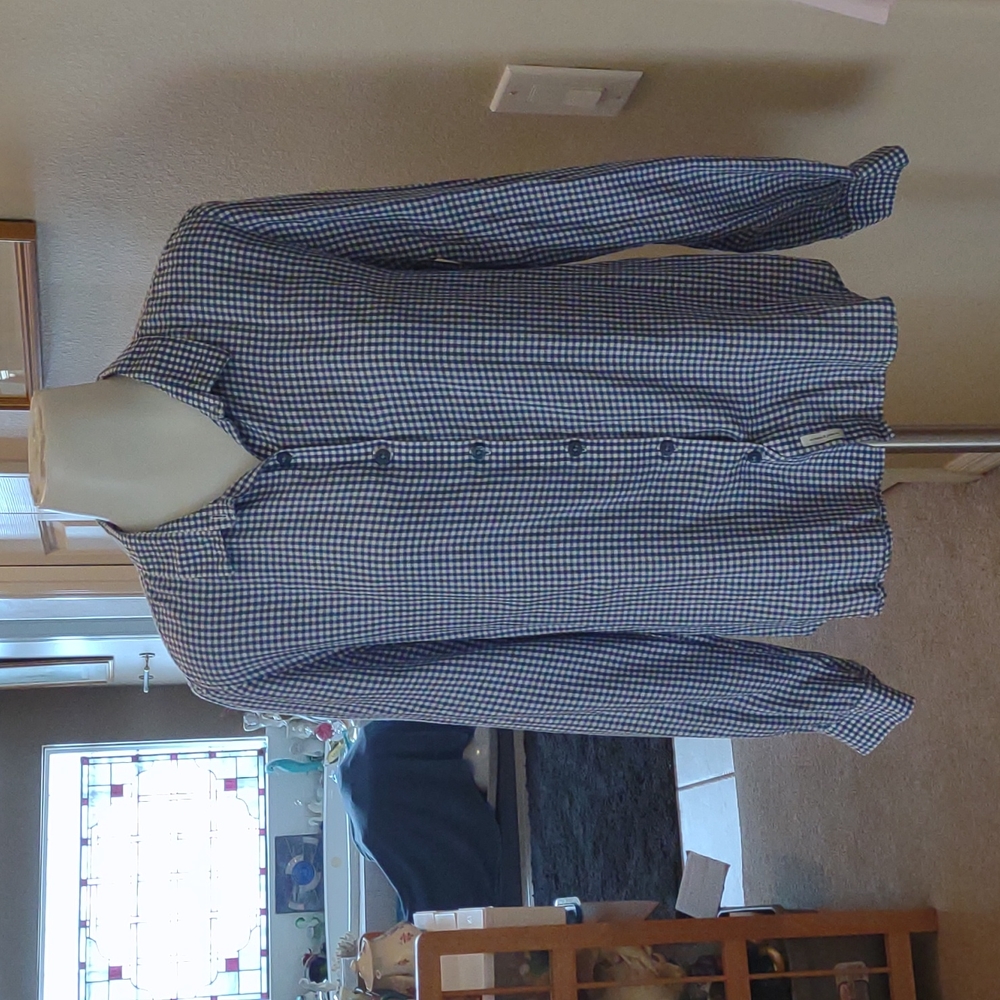 The blue shirt shop w 4th & Jane  plaid blouse size small